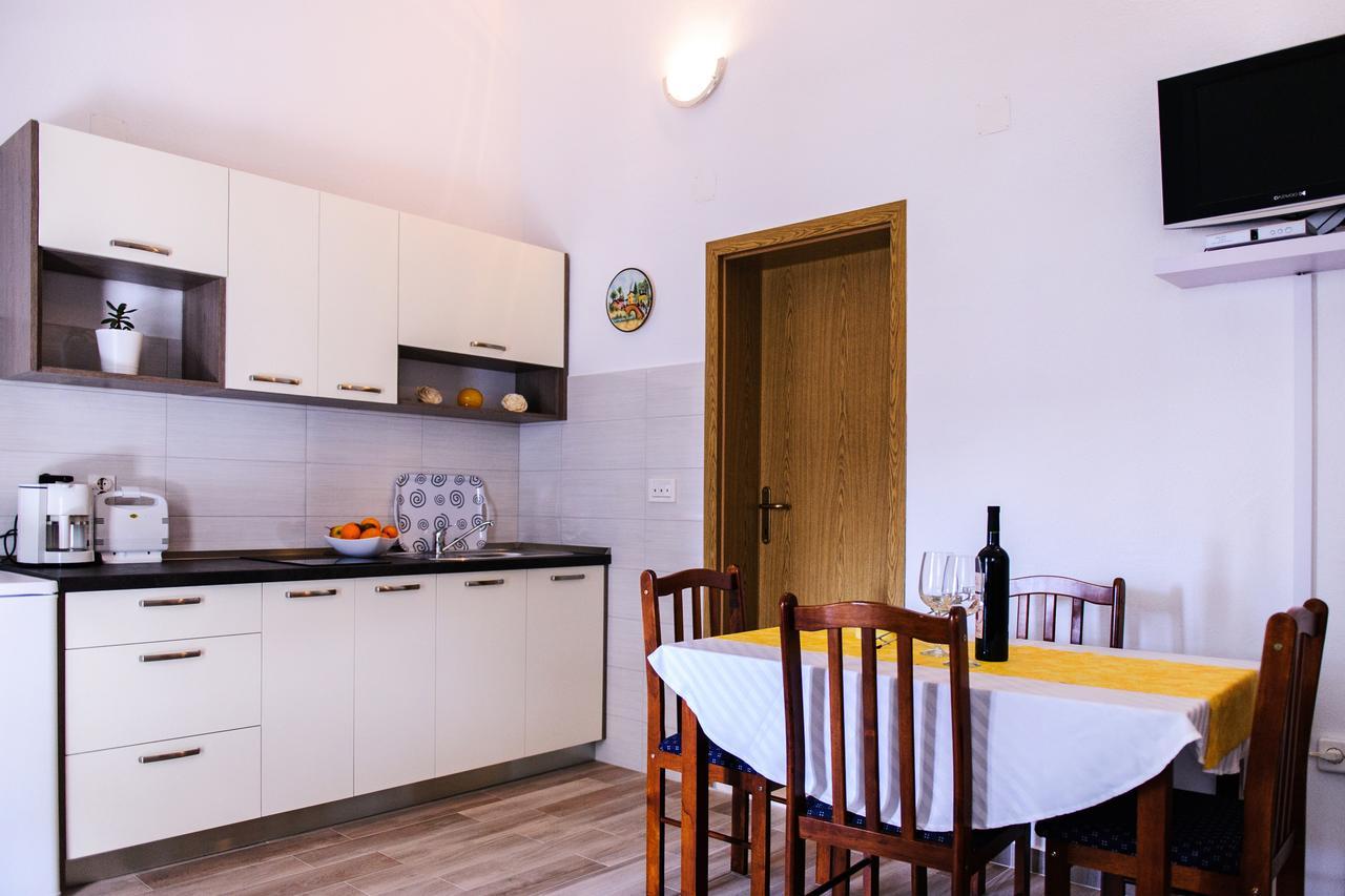 Apartments Mila Marina Ngoại thất bức ảnh