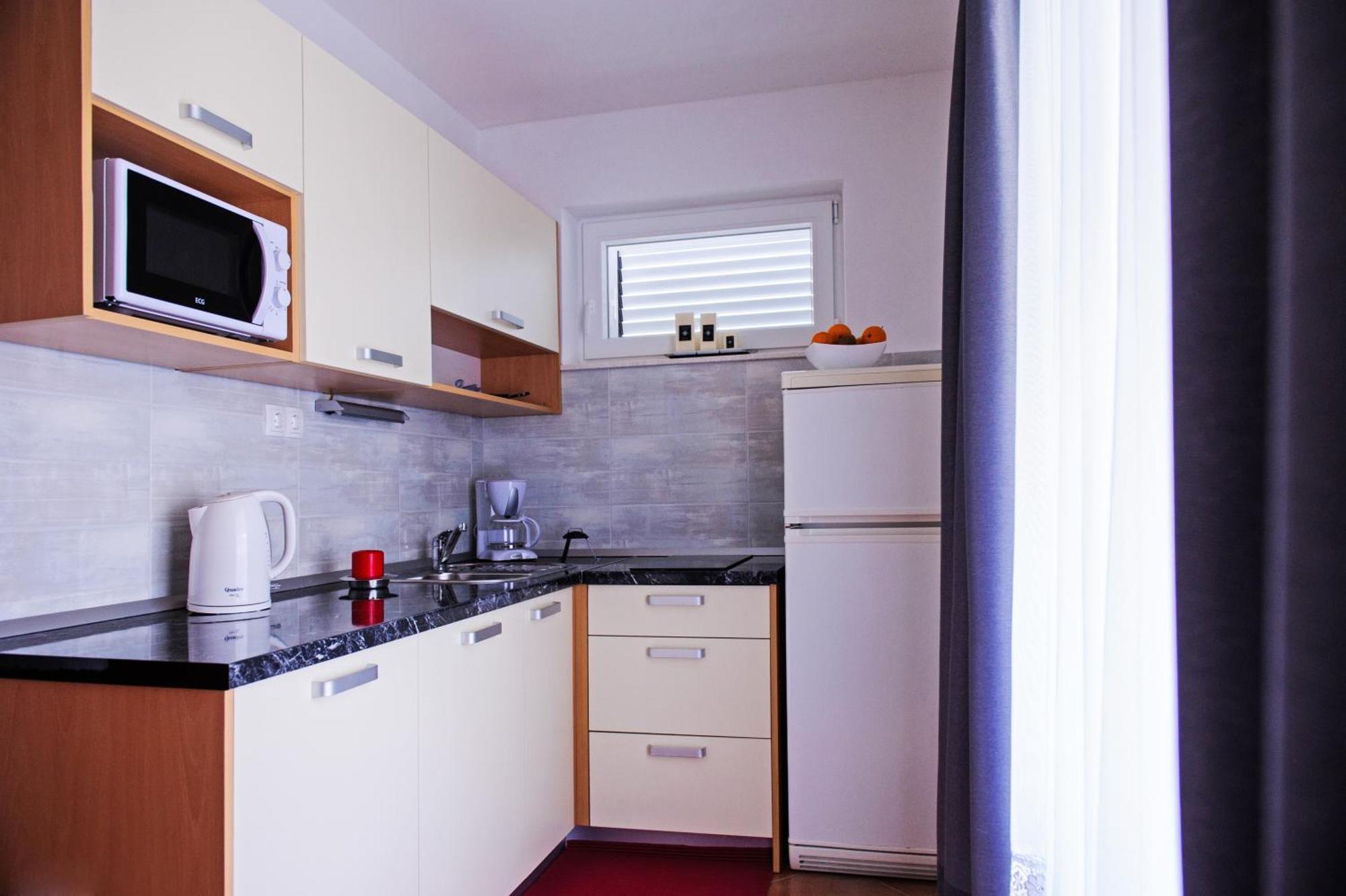 Apartments Mila Marina Ngoại thất bức ảnh