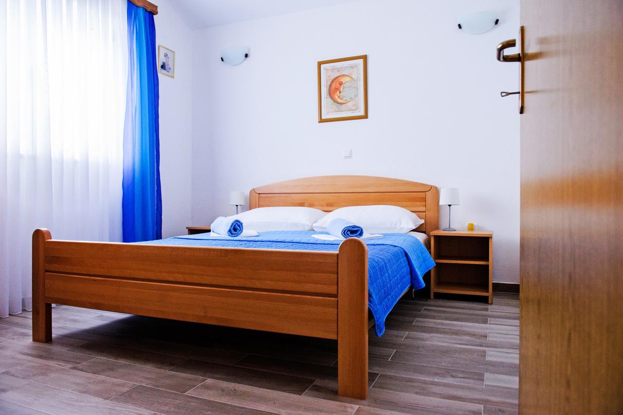 Apartments Mila Marina Ngoại thất bức ảnh